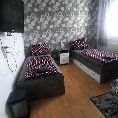 Appartement 2 Bettzimmer Zentrumsnah à Erfurt Extérieur photo